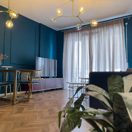 Apartment Leonine Loft - Spotless, Stylish Luxury Tirana