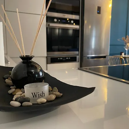 Leonine Loft - Spotless, Stylish Luxury Apartman