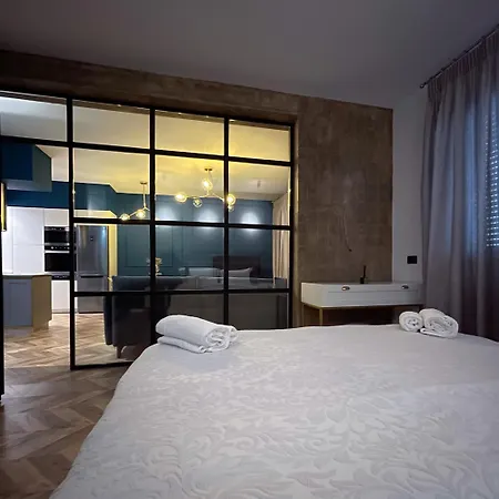 Leonine Loft - Spotless, Stylish Luxury Tirana